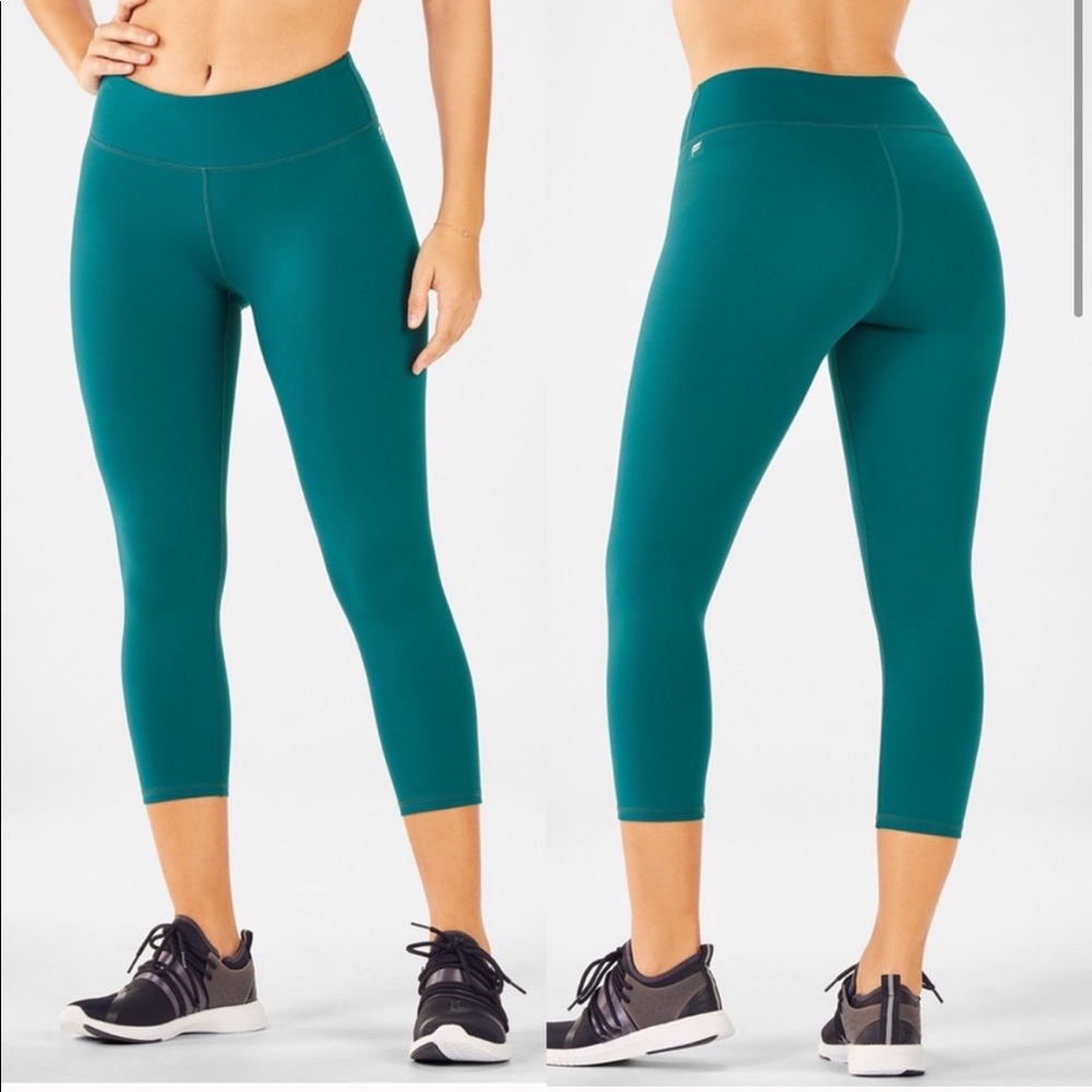 Fabletics Capri - image 1